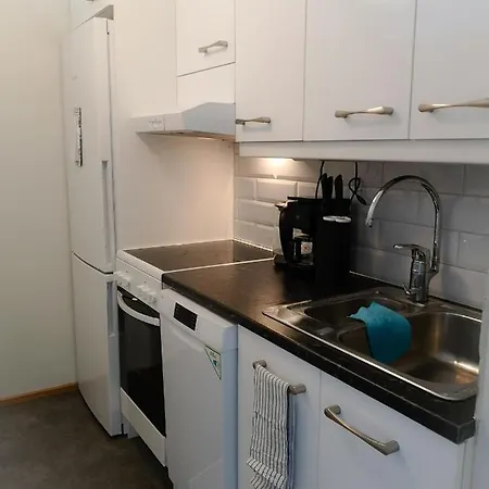 Elza - Modern Flat In Naerpes Centre - 24h Check In Apartamento Narpio